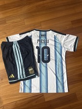 Nuevo con etiquetas Conjunto Pantalones Cortos Camiseta Lionel Messi Argentina Home 26 Copa Mundial Talla 28