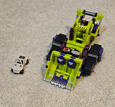 Transformers Armada Scavenger + Mini Con