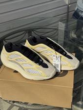 adidas gazelle silver green womens Used adidas Yeezy 700 V3 Azael (FW4980)