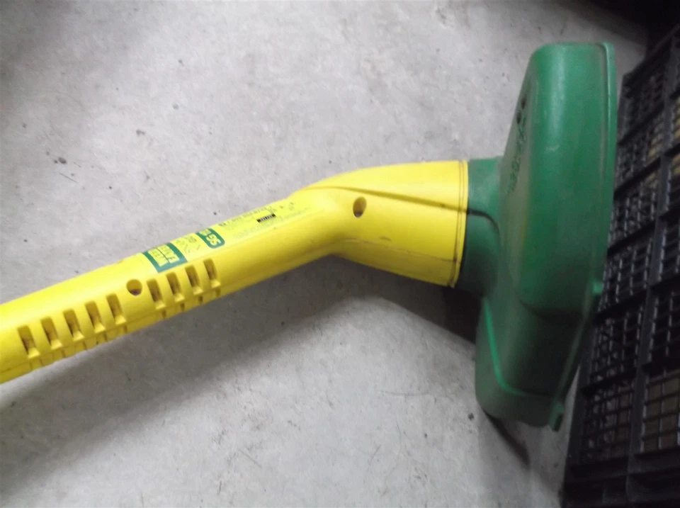 Vintage WEED EATER SNAP N GO SG12 String Trimmer 981490 - Image 4 of 4