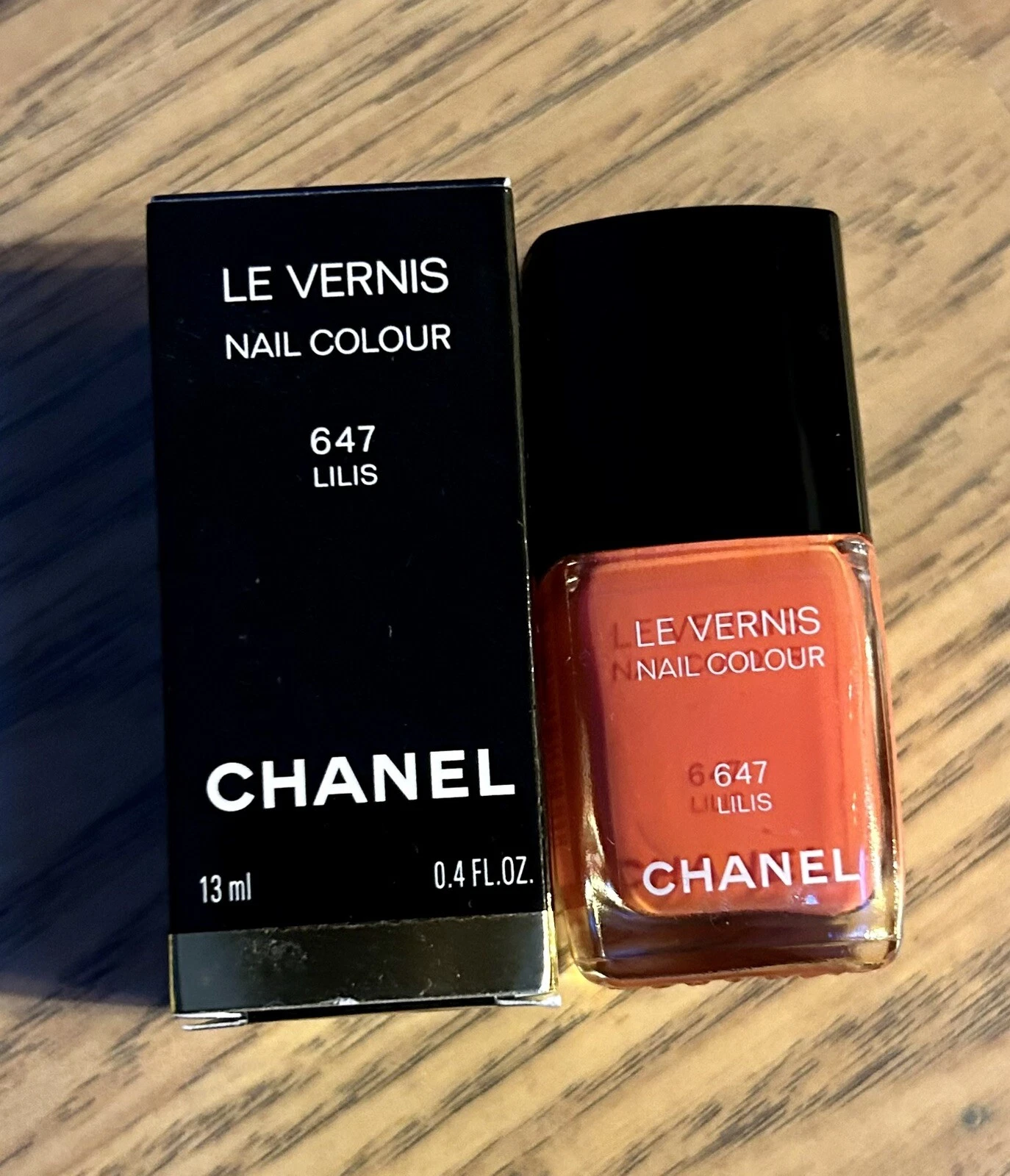 BNIB Chanel Le Vernis Lilis 647 Coral Pink Nail Polish Limited Edition, Rare