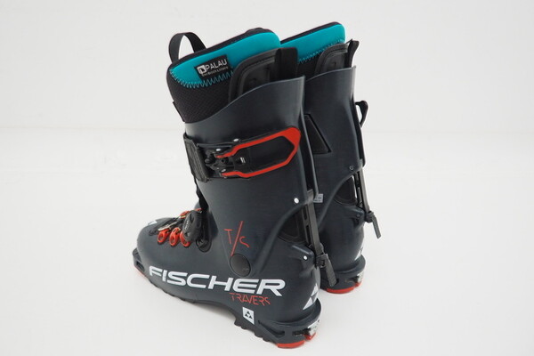 Fischer Travers TS 26.5 軽量スキーブーツ BOA Fischer Travers