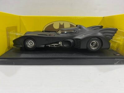 HOT WHEELS バットモービル 1/18スケール 1/18 Hot Wheels 1989 Batmobile - Battle Damaged Ltd Edition