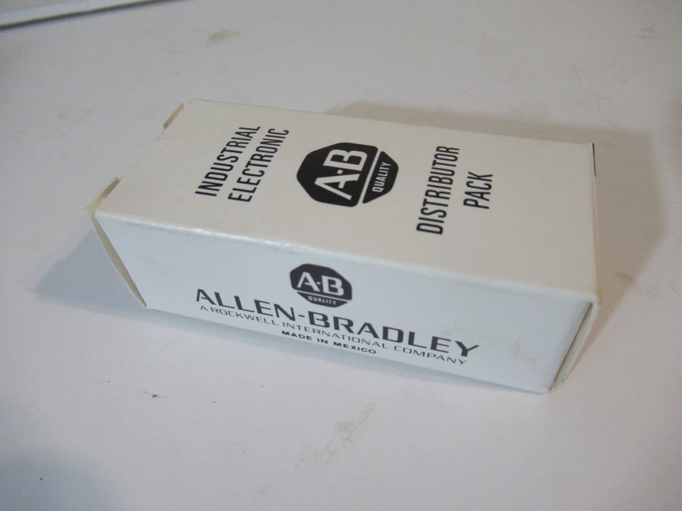 Potenciómetro Allen-Bradley JAIN200P101UA Allen Bradley Nuevo Stock Antiguo Foto 2 de 4