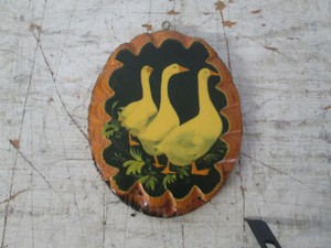 5" Oval Wood Applique Ducks, Unbranded