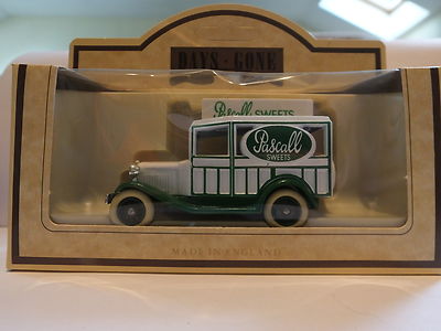 LLEDO DG07 009 1934 MODEL A FORD WOODY WAGON - PASCALL SWEETS