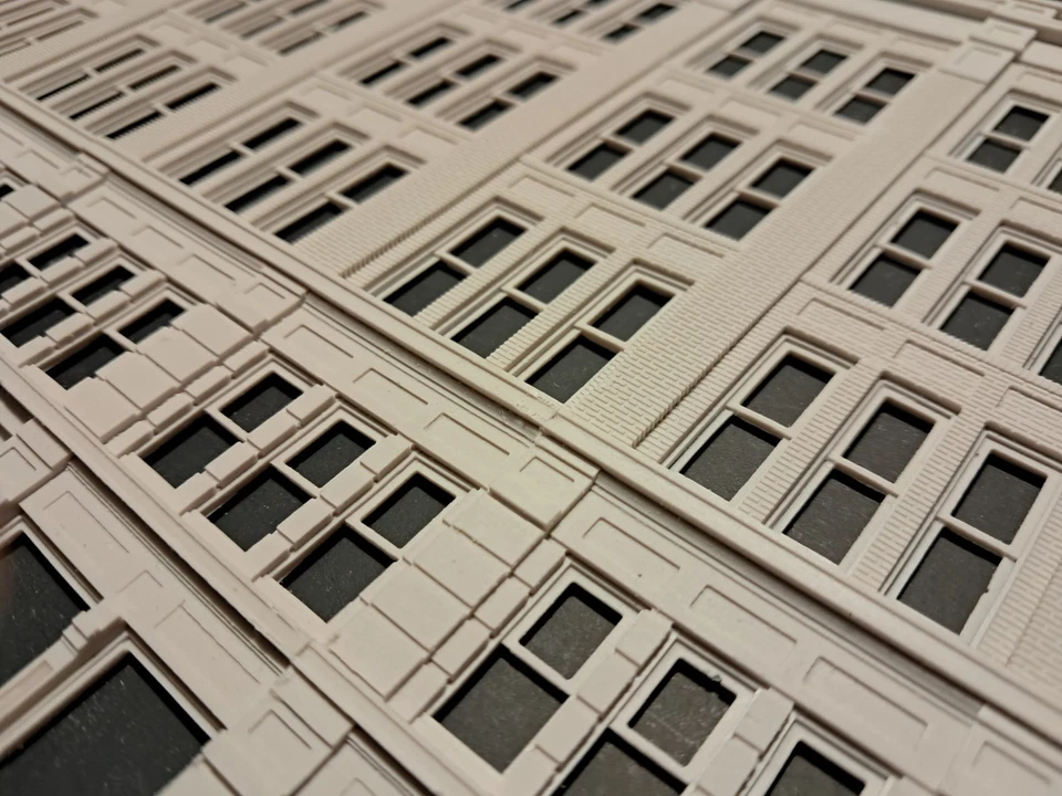 HO SCALE MODEL RESIN BUILDING FRONT WALL/ FLATS / SCRATCH KIT PART B STOCK - Image 3 of 4