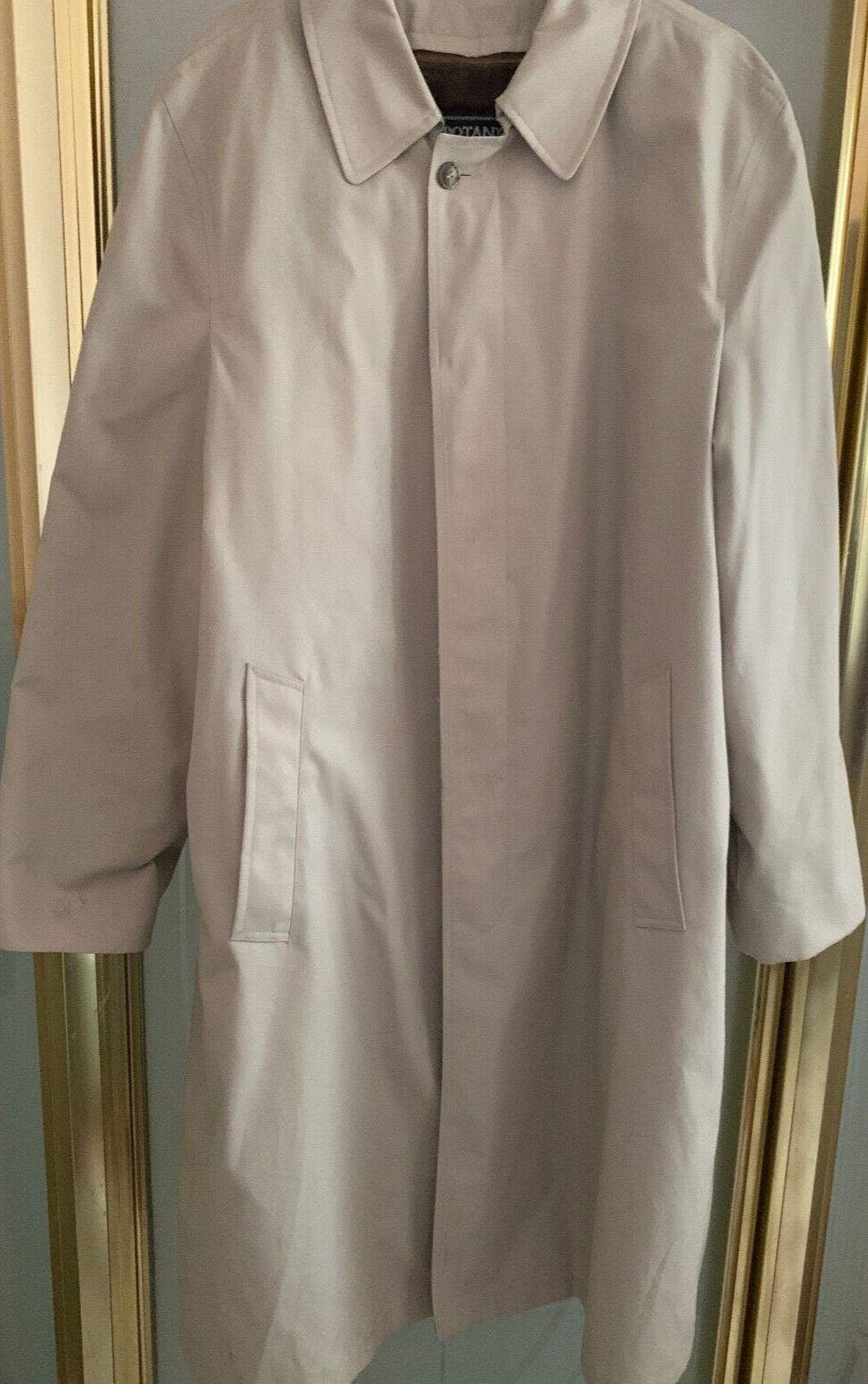 Gray Faux Fur Lined Men's Trench Coat Size 46 with Hidden Buttons and Side Pockets
