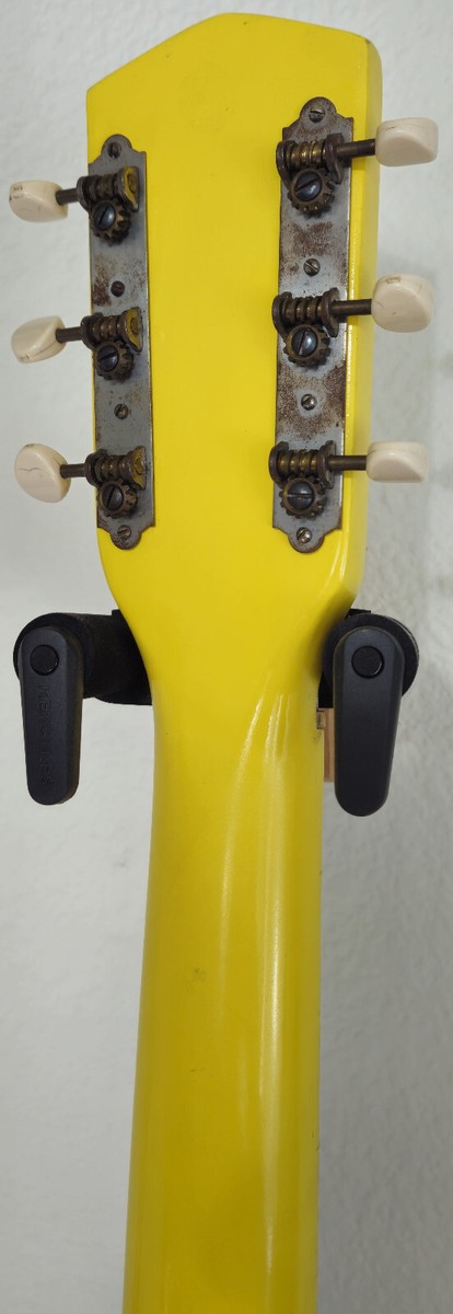 1955 Harmony H42 Stratotone Newport Vintage Electric Guitar 1955 Harmony H42 Stratotone Newport Vintage Electric Guitar