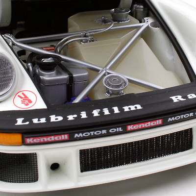 Exoto 1:18 | 1979 Lubrifilm Porsche 934 RSR | Le Mans Class