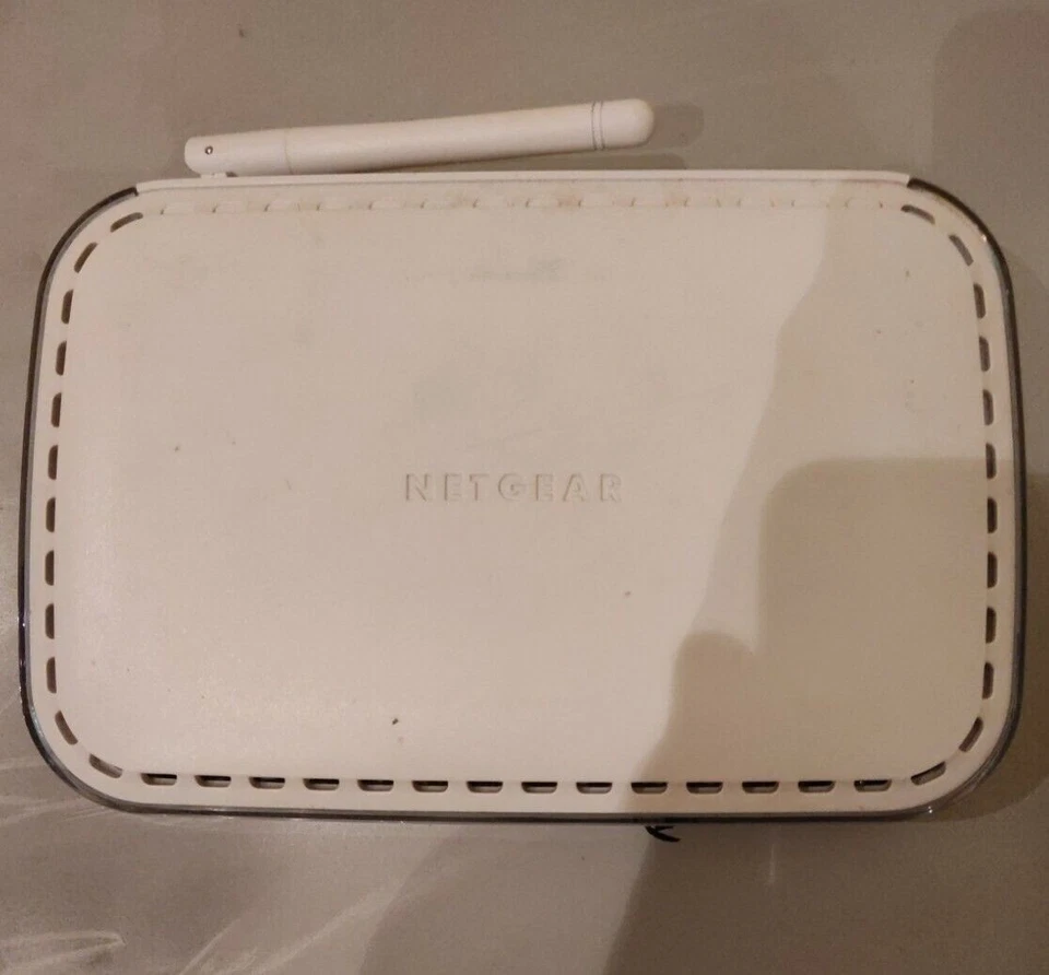 NETGEAR Router 54 Mbps 4-Port ideal als WLahn-Verstärker“ - Bild 2 von 4