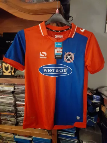 BNWT Dagenham & Redbridge Home Shirt - Size -13 Years - Boys - GIRLS Kids