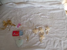 Assorted lot of  Christmas ornaments 19pc