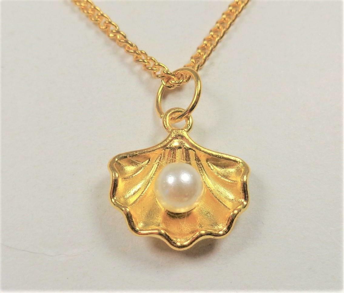 BEACH FASHION NAUTICAL GOLD CLAM SHELL PEARL RHODIUM VIN&SUE