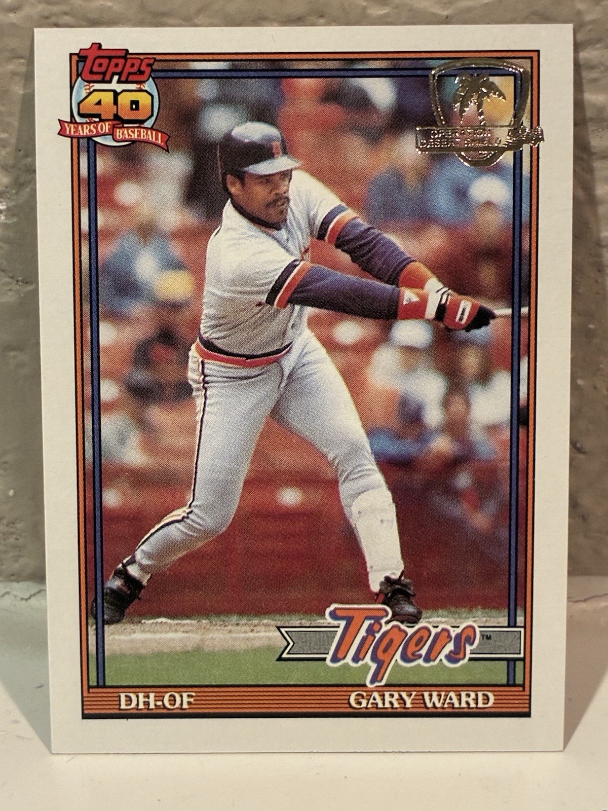 1991 Topps Desert Shield #556 Gary Ward Detroit Tigers Wax Stain B