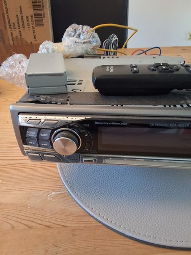 ALPINE CDA-9853R MP3 WMA Motorised Front Multicolor Illumination CD Radio ipod - Picture 2 of 9