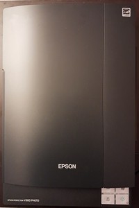 Flachbettscanner epson perfection v300 photo geprüft für Filme, Dias & Dokumente