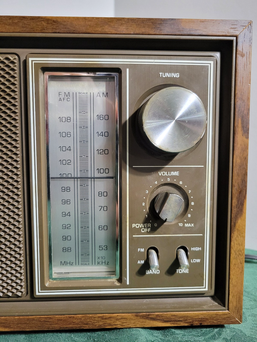Vintage Panasonic AM/FM Radio Model RE-6289 Made In Japan TESTED