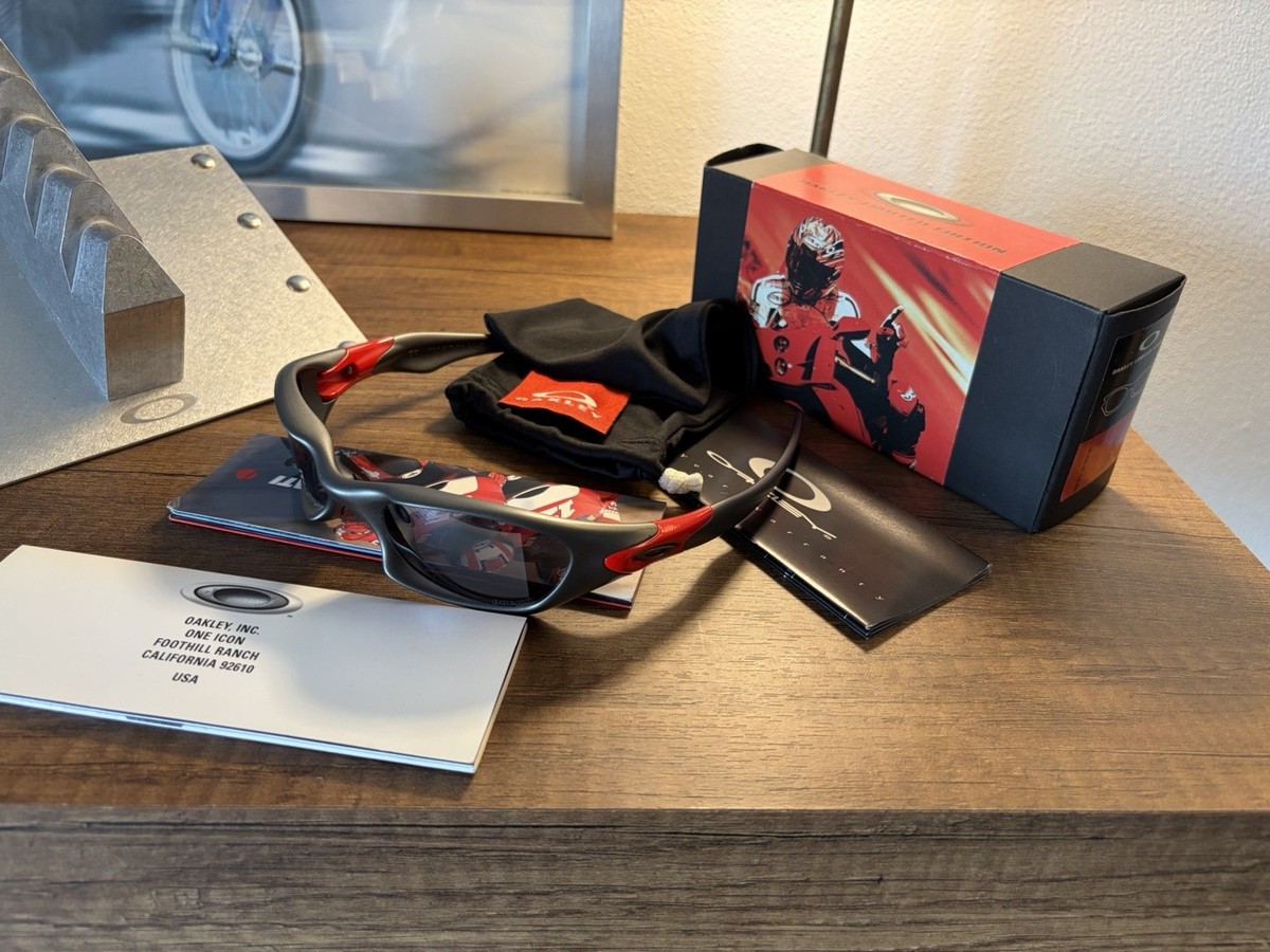 Oakley Valve Ducati Medusa Romeo C Six Penny Xx X Squared Metal
