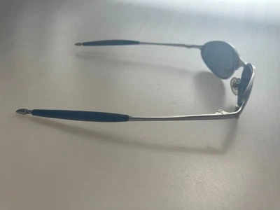 réplica de metal Oakley? gafas de sol vintage raras - Imagen 1 de 4