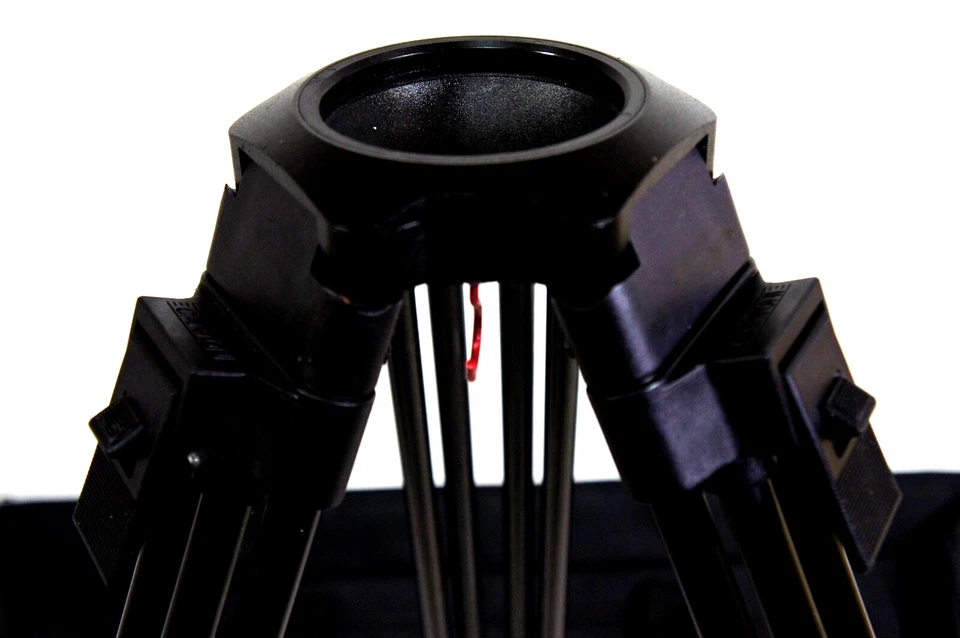 SISTEMA DE TRÍPODE CARTONI 100mm DA ESPARCIDOR DE NIVEL MEDIO BOLSA NUEVA REPARADA 99Lbs! Foto 2 de 4