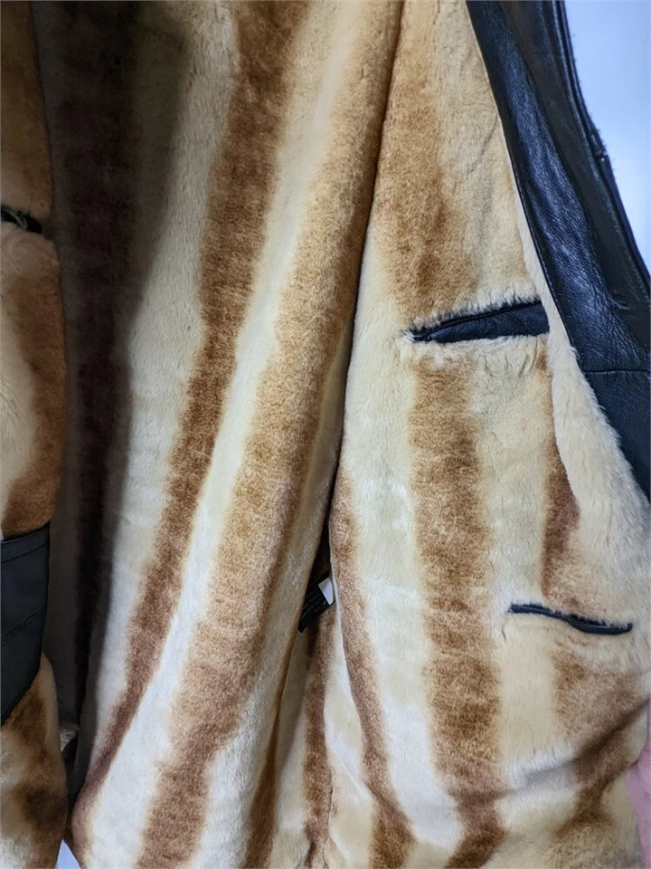 Abrigo Chinchilla Stacy Adams Cuero Negro/Imitación De Colección Foto 3 de 4