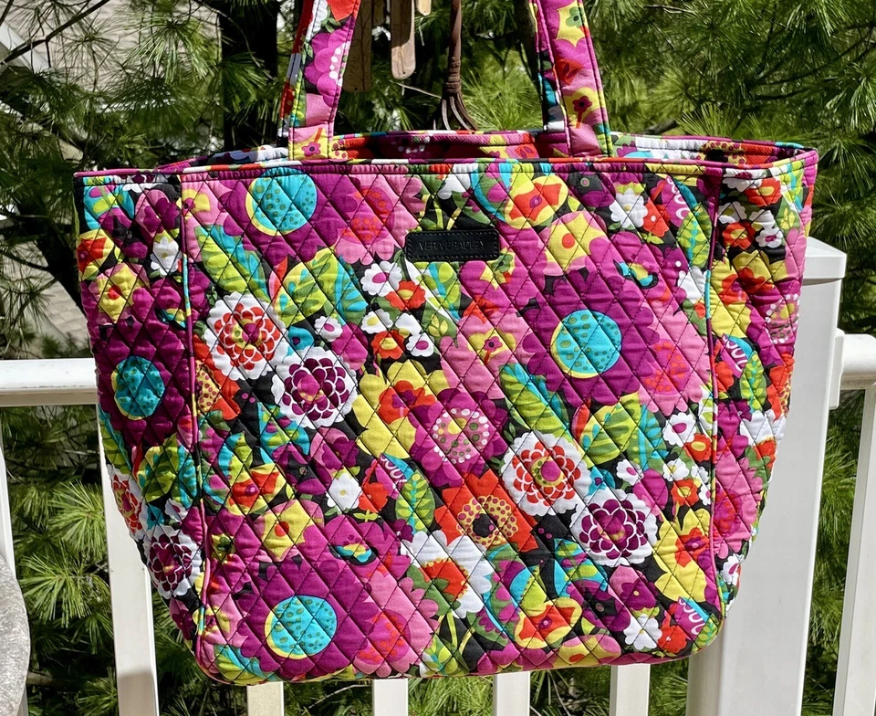 Vera Bradley Va Va Bloom XL Tote 21"L 14"H 8"P - Photo 2/4