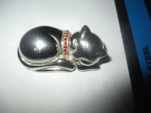 Vintage SILVER Tone CAT w/RED RHINESTONE COLLAR Costume Jewelry PIN/BROOCH