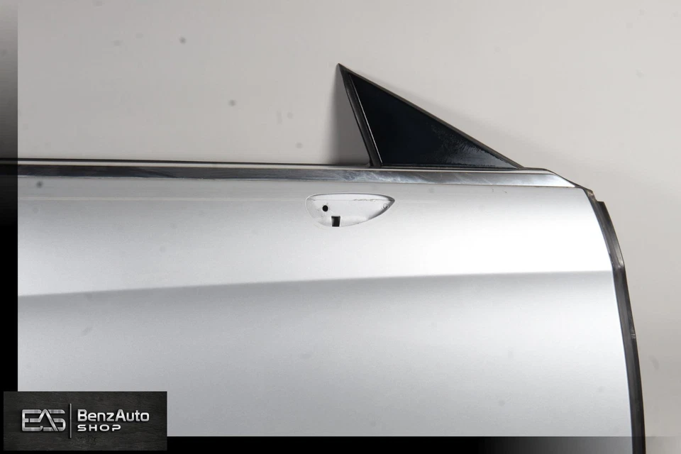 12-18 梅赛德斯 W218 CLS550 CLS63 右前乘客侧完整门原始设备制造商 — 第 3/4 张图片