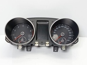 VW GOLF VI 6 (AJ5) 1.4 TSI Tacho Kombiinstrument Cockpit 5K0920873