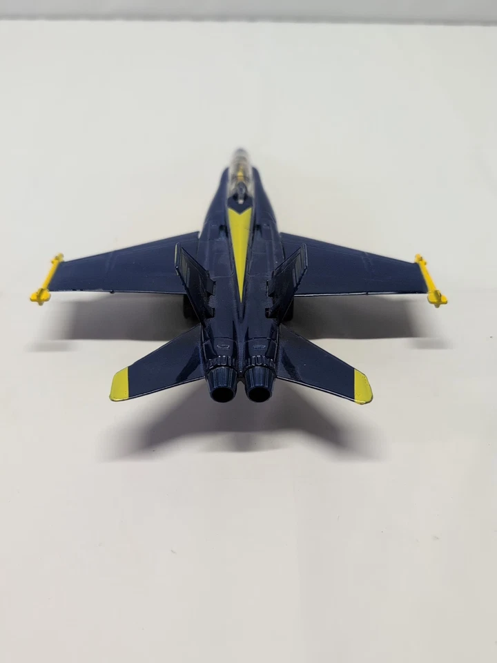 Juguete retroceso jet Blue Angles US Navy Boeing F/A-18E/F Super Hornet 9" de largo GC Foto 4 de 4