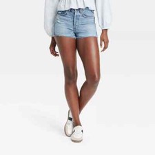 Women's High-Rise Midi Jean Shorts - Universal Thread size 4