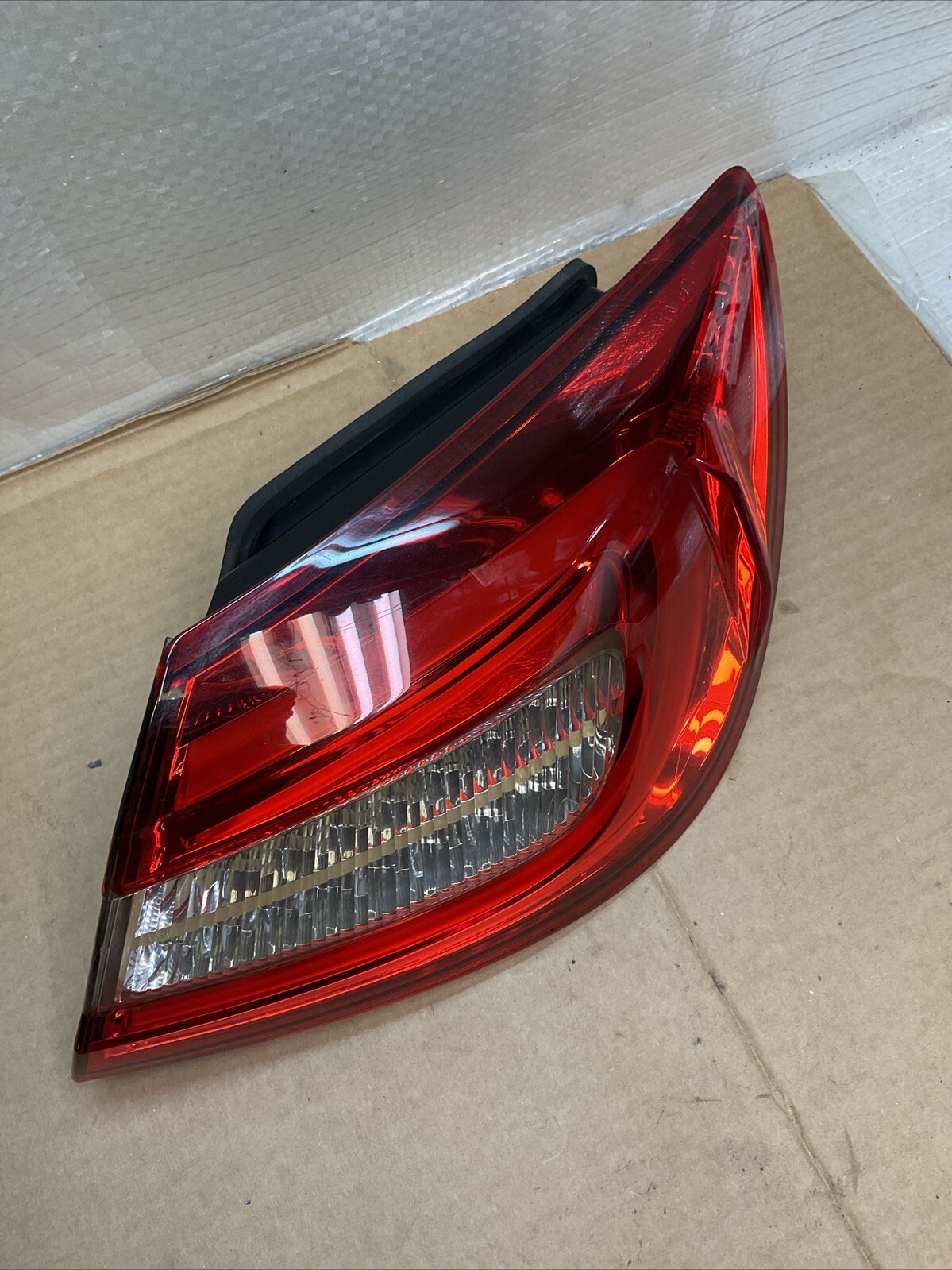 MASERATI QUATTROPORTE REAR RIGHT SIDE OUTER TAILLIGHT LIGHT LAMP OEM 2014-2020