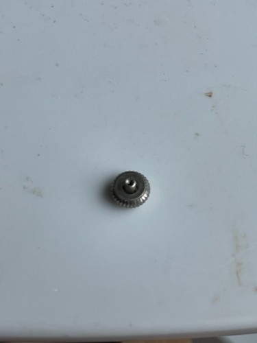 NOS Universal Geneve Shield Crown ø 4.9mm - Picture 3 of 6