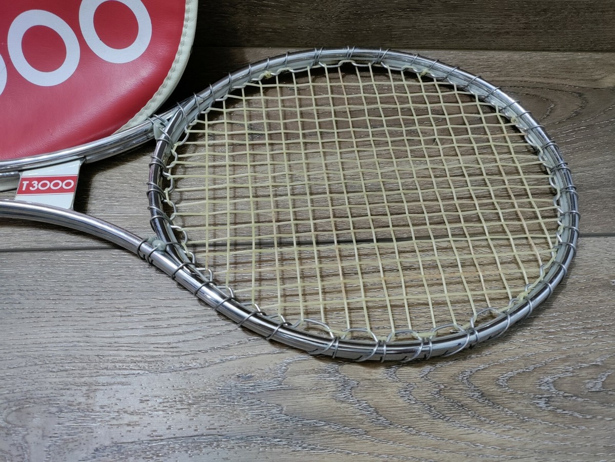 Raquette Wilson T3000 Vintage Avec Housse – Taille De Grip 4 1/2 – Très Bon état