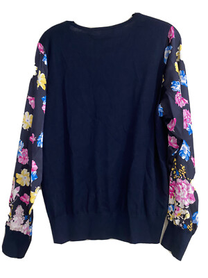 NWT- Neiman Marcus The Cashmere Collection Sweater. Size L Color- Navy