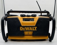 DEWALT DW911 WORKSITE RADIO/CHARGER