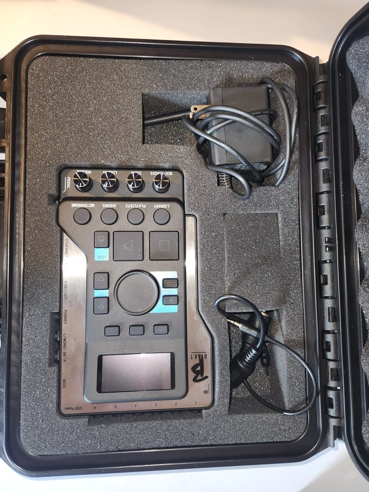 Reproductor de audio y video multipista M-Live B.Beat 128 GB con bolsa rígida, bolígrafo M, alicate Foto 2 de 4