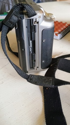 Panasonic Palmcam Super Disk PV-SD4090 Digital Camera - Picture 3 of 6