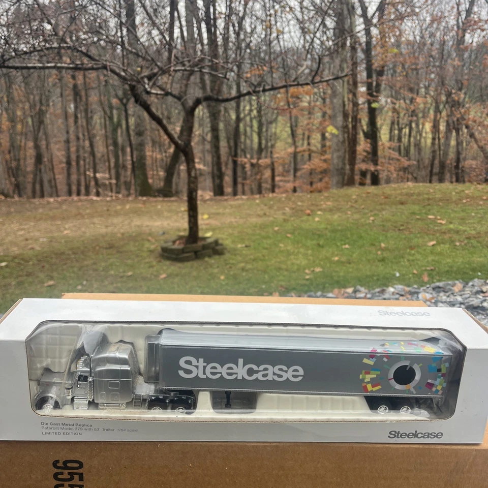 Remolque Steelcase Peterbilt Modelo 379 53’ 1:64 Die Cast Edición Limitada Centenario 100 Foto 2 de 2