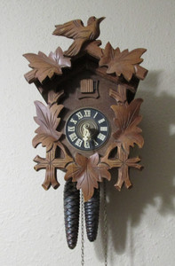 Vintage Cuckoo Clock Regula 25-C Model Made in Germany Bird & Maple Leaves-Works