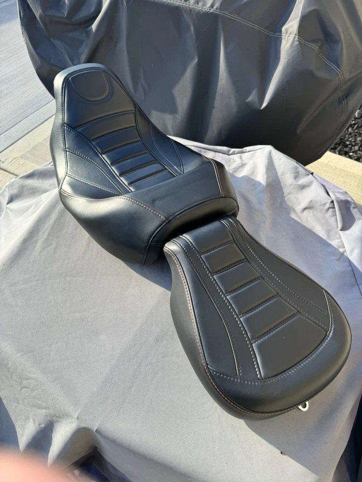 Сиденье водителя и пассажира Harley-Davidson Road King - Изображение 2 из 3