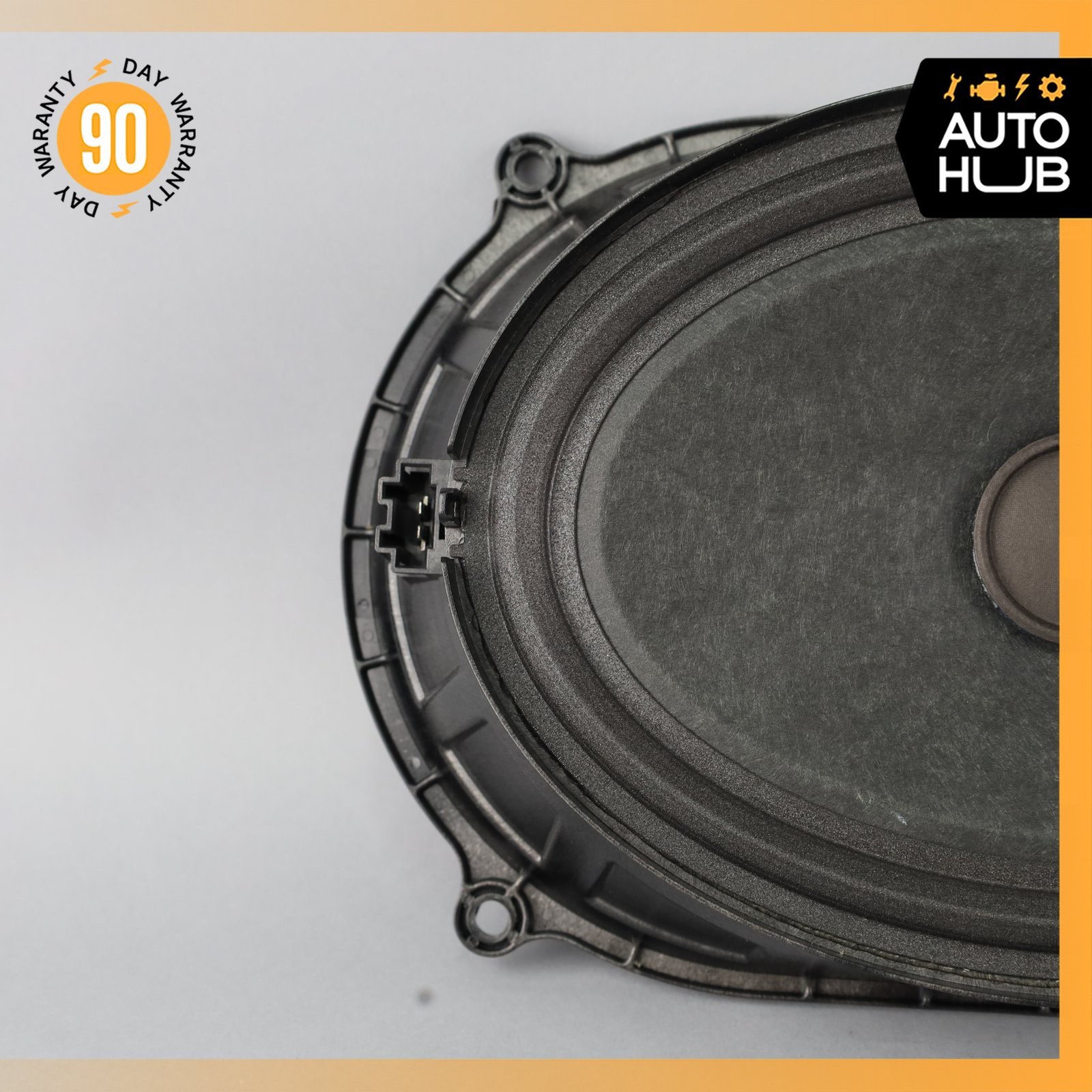 14-17 Maserati Quattroporte M156 Rear Subwoofer Sub Woofer Speaker OEM 57k