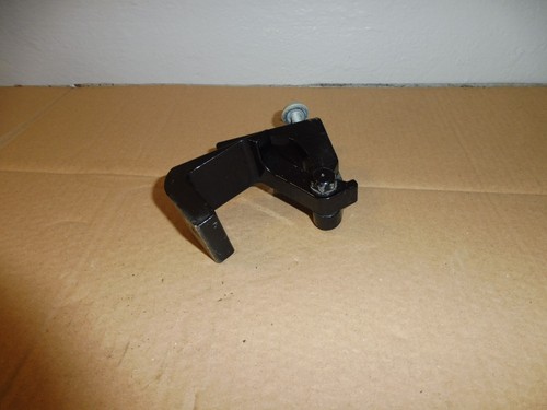 VW T5 Multivan Türscharnier rechts oben LC9Z Scharnier Tür 7H0831402B