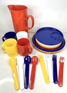 Vtg DANSK + INGRID CHICAGO Party Picnic Camping Plates Cups Cutlery Pitcher 20pc