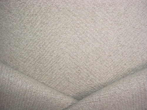 9-1/4Y James Dunlop 50120 Kintore Textured Boucle Herringbone Upholstery Fabric - 第 1/4 張圖片