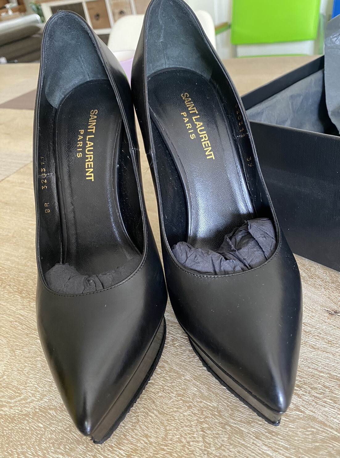 YSL Saint Laurent Janis decolte con borchie nere taglia 39