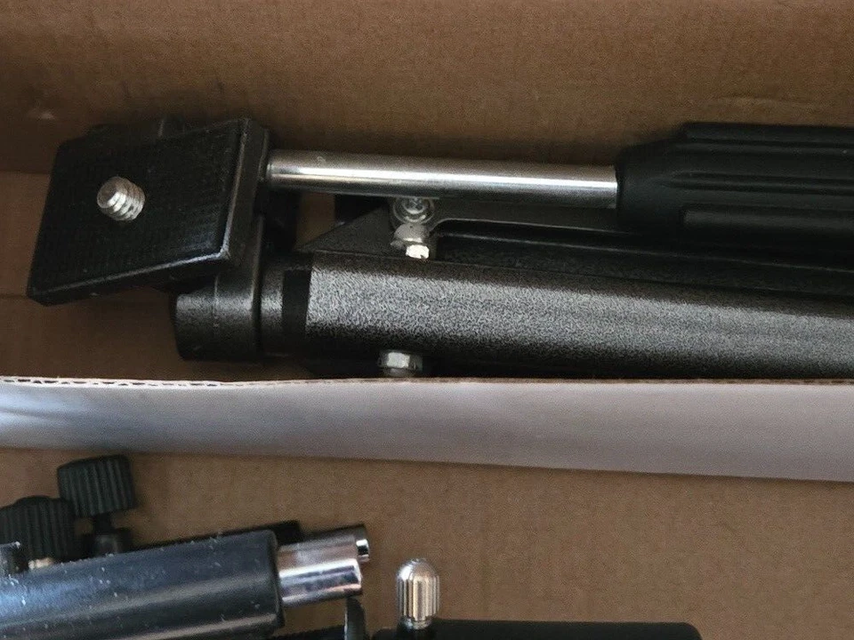 CStar Optics 60MM x 300MM Refractor Telescope - Image 4 of 4