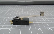 NEW Cherry Micro Switch E13 Lever Arm Roller snap Switch