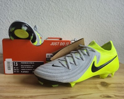 Nike Phantom GX II Pro FG - NEU mit Etikett - Größe 40,5